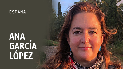 Nombre de Ana García López sobre una fotografía de su rostro
