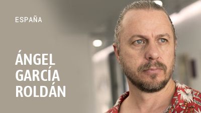 Nombre de Ángel García Roldán sobre una fotografía de su rostro