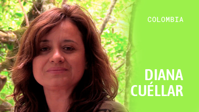 Nombre de Diana Cuéllar sobre una fotografía de su rostro